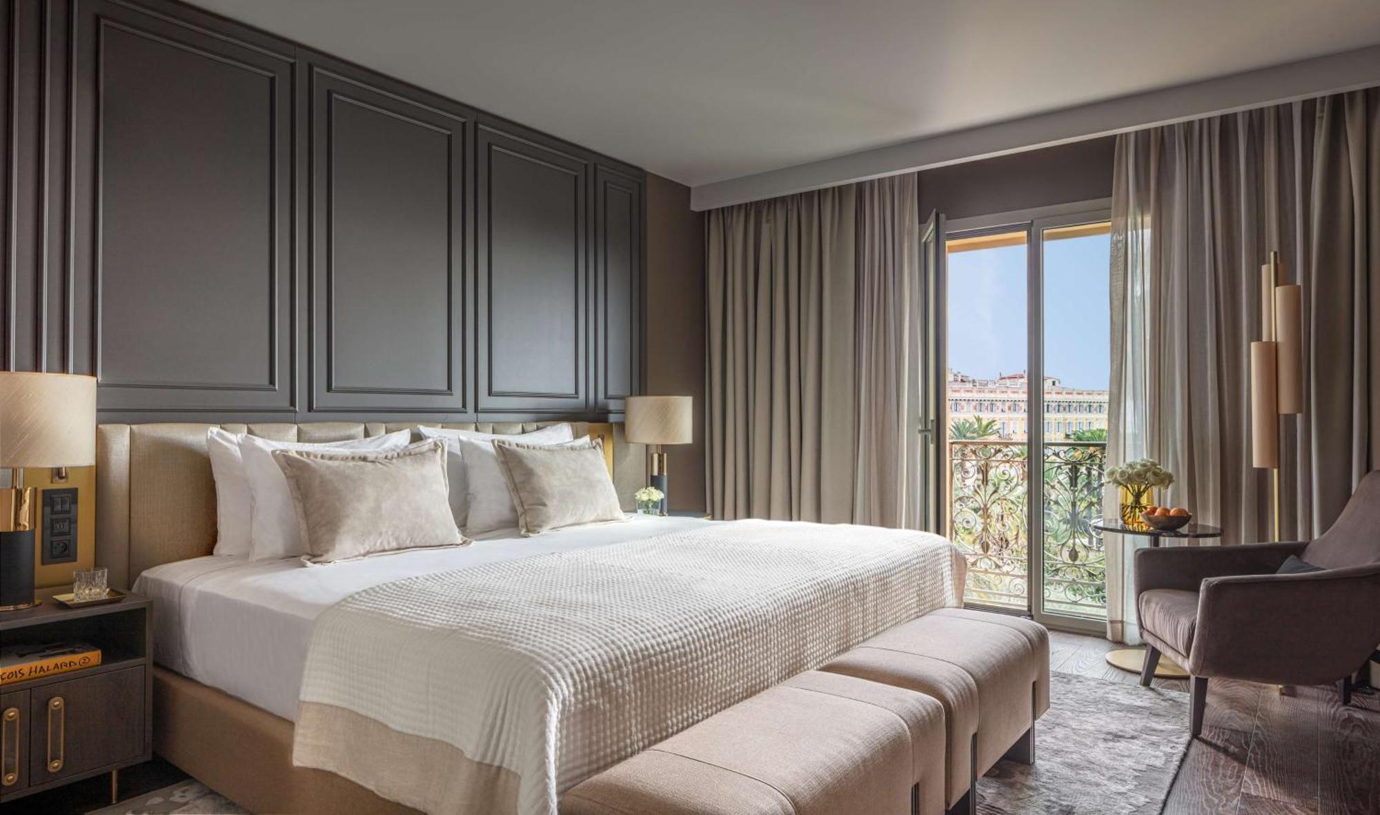 Habitación Grand Premium con balcón y vistas al mar